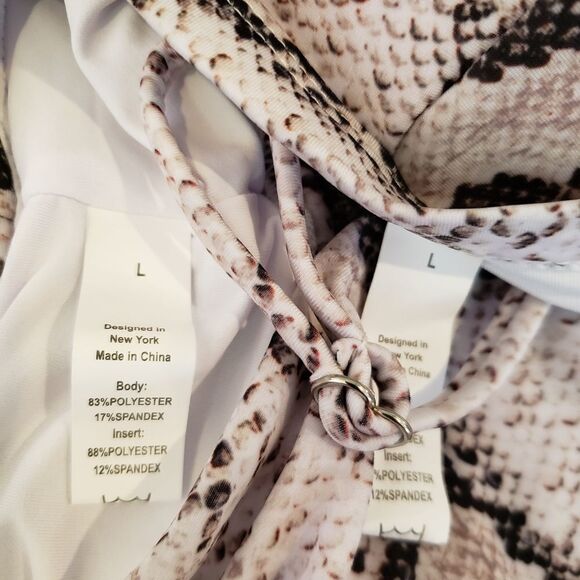 Bikini   - Picture 5 of 5